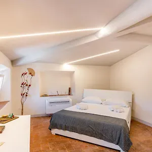 san-francesco-modern-and-central-apartments.it-tuscanyhotel.com/